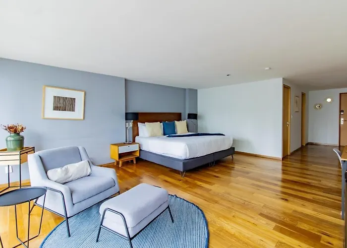 Capitalia Opulent Loft Chic Sleek Design * Mexico City